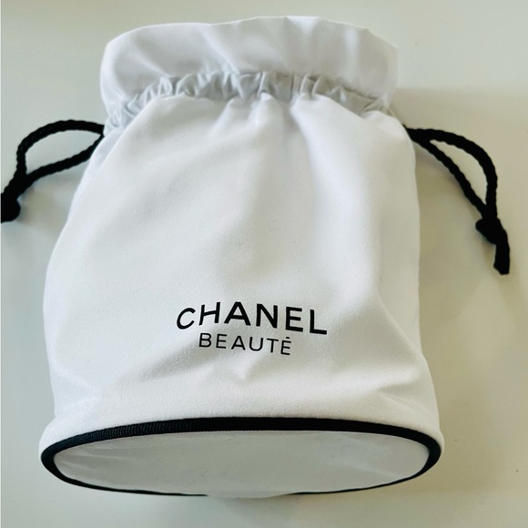 CHANEL Handbags - NWT Authentic Chanel Cosmetics Pouch